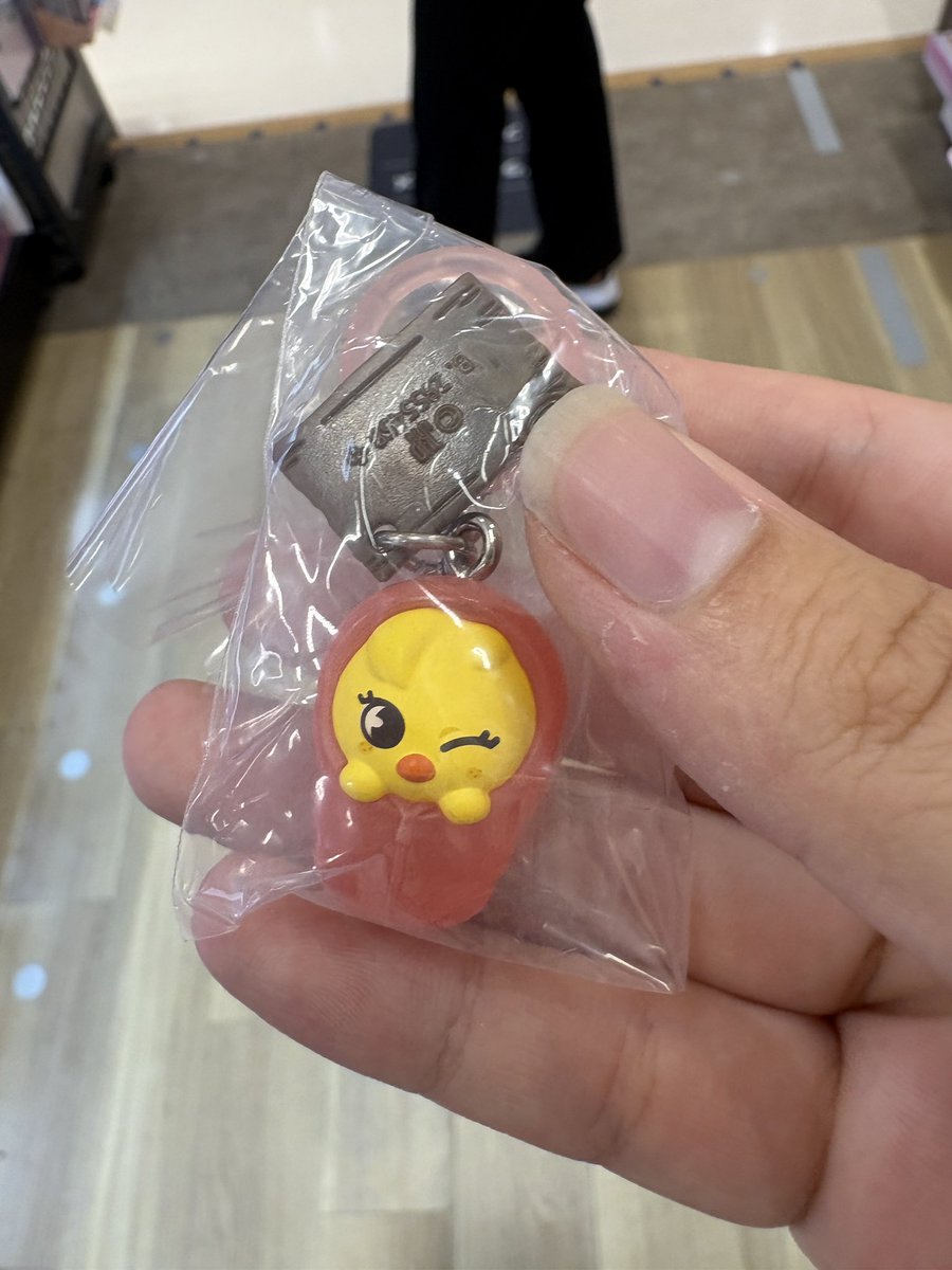 ak_fls2's tweet photo. @capmamicap 検索より失礼します
画像のポガリを所持しているのですがパピームと交換可能でしょうか？？ https://t.co/04VkinxEfo