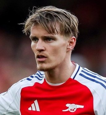 YellowRedReport's tweet photo. 🚨🔥Galatasaray Martin Ødegaard ile her konuda anlaşmaya vardı. Oyuncu tarafıyla pürüz kalmadı.

👀Arsenal ile pazarlıklarda hedef 40 milyon € altı ya da uzun vadede taksit.

(Selman Öztürk) https://t.co/AQmaRRCRN4