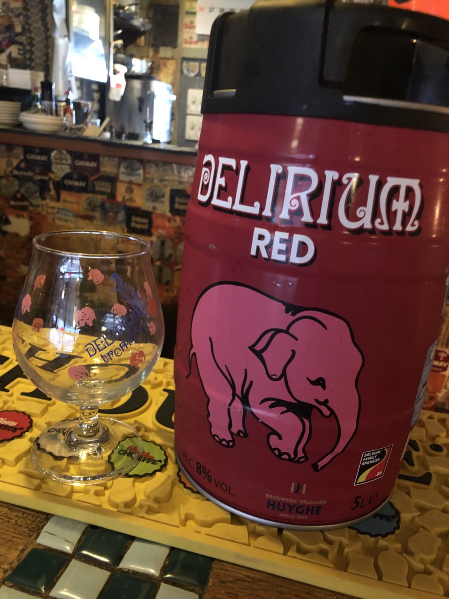 agliobeer's tweet photo. 本日より限定BEER『デリリウムレッド』の5ℓ缶を開栓します！！
ベルギーブリュッセルのデリリウムカフェ本店の裏メニュー的なモノを製品化したビールです。
この機会に是非飲んでみて下さいね！！
また、スタッフのりょうたろうが出演している『90メートル』が下高井戸シネマで上映してるのでこちらも https://t.co/3jUKWvzqTx