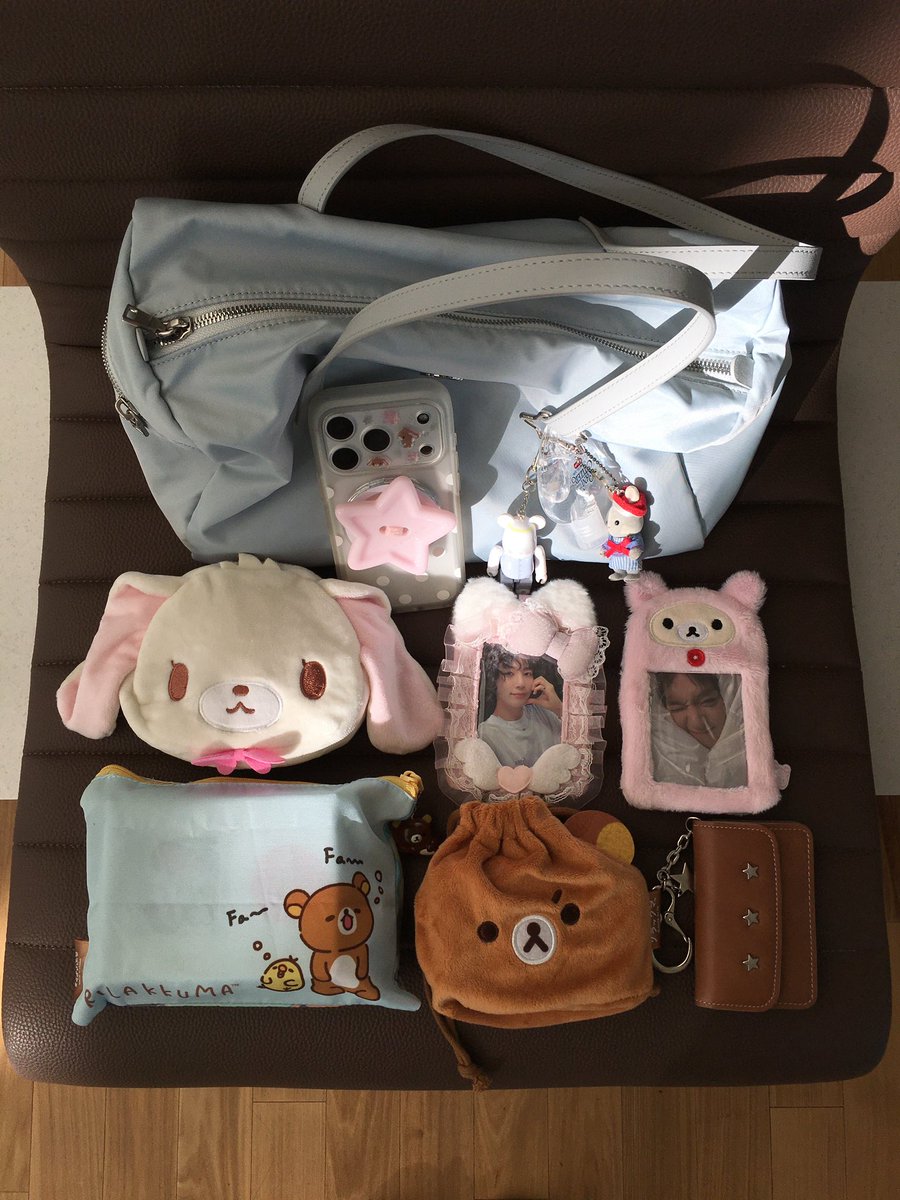 aupresol's tweet photo. 공항 잼컨 https://t.co/zYqYIZmQm6