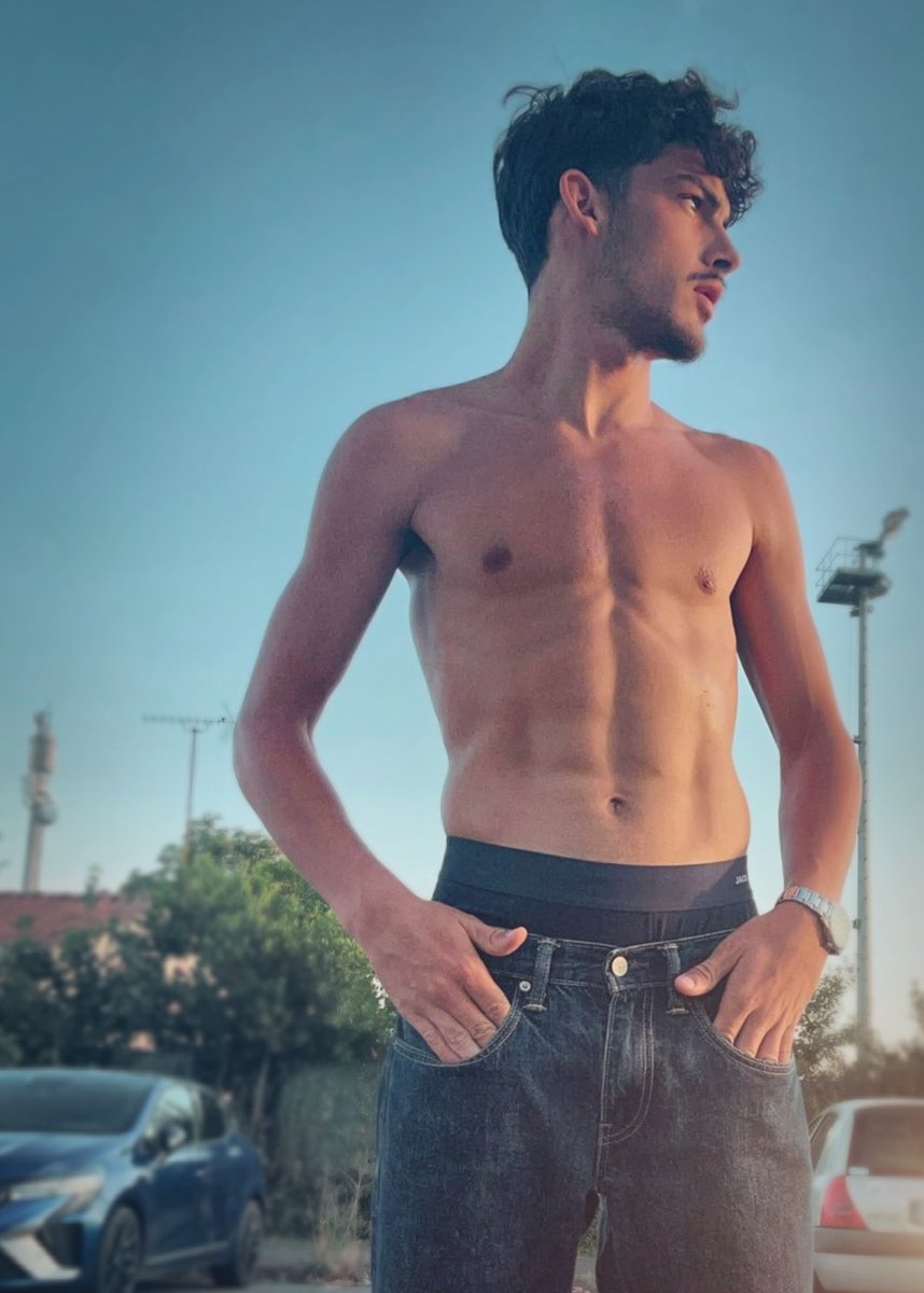 EztebanFit's tweet photo. 💙Like si tu valides la Shape ?
🩵Rt et je t’envoie une toff de mon paff !

L’abonnement est toujours à 2 euros !! 😈🤝 
👉🏼 https://t.co/8v97dGICt9 https://t.co/zRN3pQMNJu