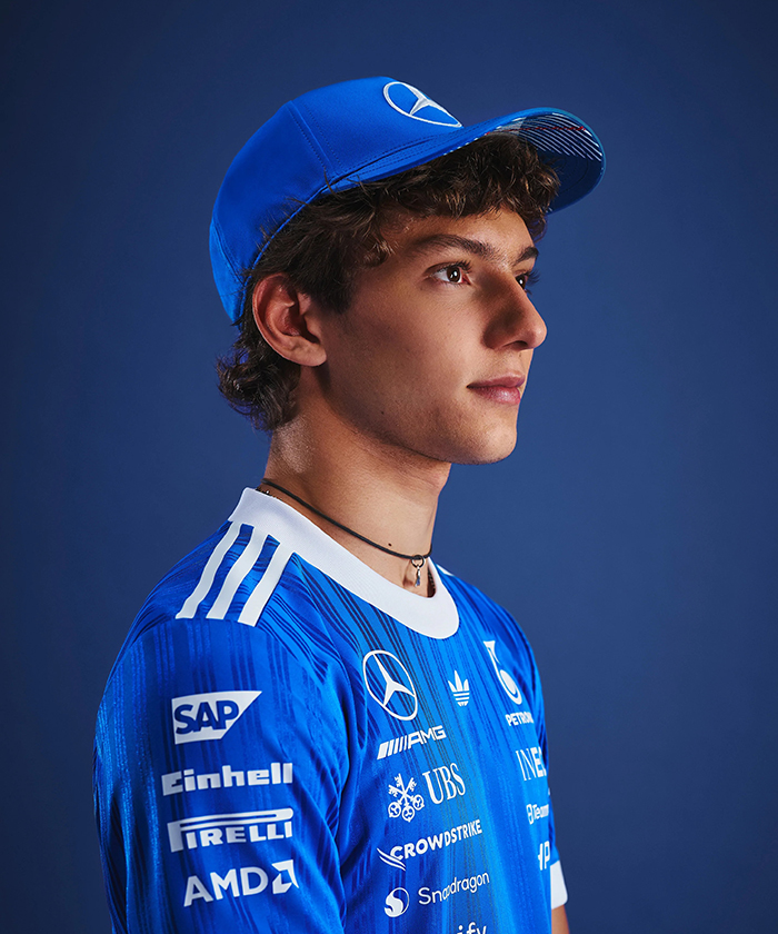 eurosports_shop's tweet photo. #メルセデス AMG ペトロナス F1 チーム #BlueWonder ドライバーキャップ
✨¥6,600✨
シンプルだからこそ、#アディダス の象徴であるトレフォイルロゴが存在を発揮!!
https://t.co/7ttAL25zug
#f1jp #イギリスGP #アントネッリ #ラッセル https://t.co/n5WgW0REqe