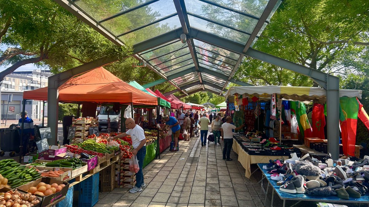 moietnousetvous's tweet photo. Se rendre au Marché de @valdereuil_info , de bonne heure et de bonne humeur ... que du Bonheur !
@MA_Jamet @nabilvdr @VEVDR https://t.co/31dYQiOvgb