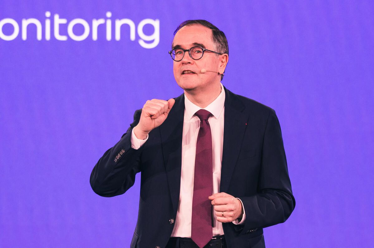 autocar's tweet photo. 👀 Renault Group boss fires back: "Europe is losing, but we are not losers" https://t.co/n28CKPdh33 https://t.co/LhbQT7jCEI