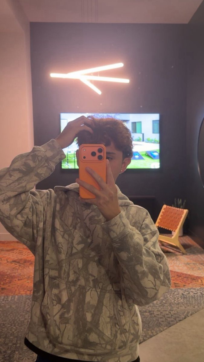 secrettleoo's tweet photo. #fyp #gaymen un bby angel 😇 https://t.co/zCiZ3xzpyt
