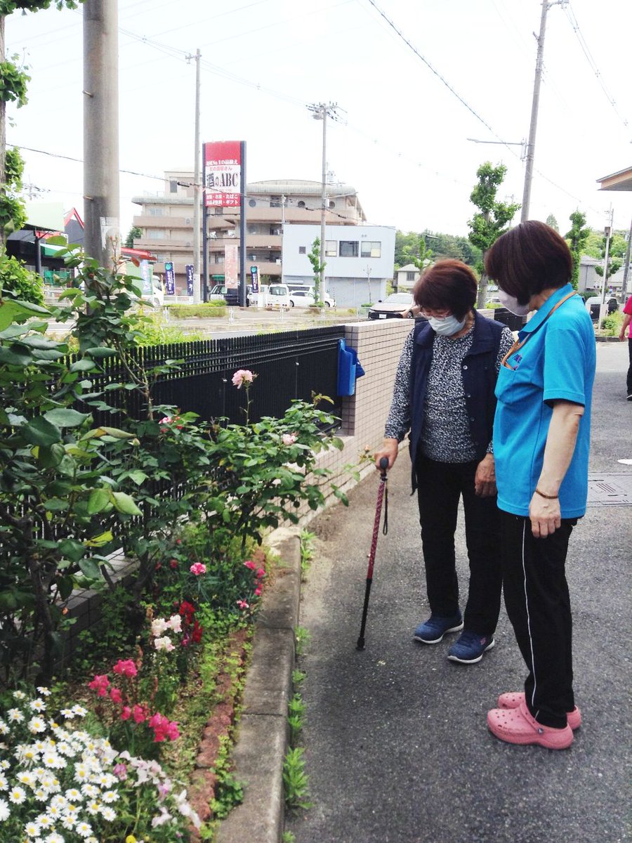 abilitiesjp5's tweet photo. デイサービス友愛ひだまりサロンで、4月27日(月)と28日(火)に「ひだまり喫茶」をオープンしました！
ご利用者様からは「庭園の花を眺めながら、おやつを食べたら美味しい！」とご好評でした😆
次回は10月にオープンの予定です！お楽しみに～♫

詳細は下記より👇
https://t.co/kqPDNxEGts https://t.co/60ladIaNrM