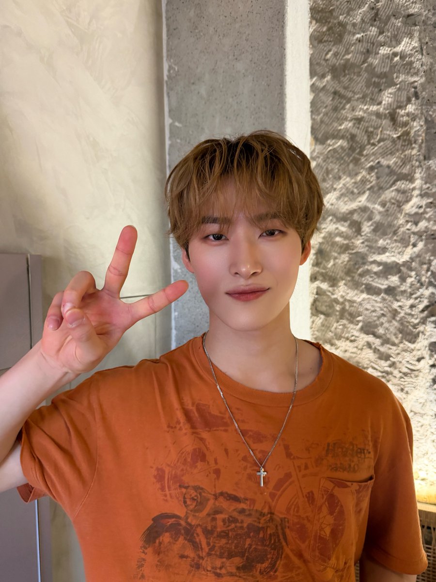 at_ALL_H_OURS's tweet photo. [#현빈]
유민이형 생일 짱 축하한다~~~ 오늘은 유민데이니까 잼나게 놀자아~~ 우리 올라운더 🎉🎉🎉 생축~~

#ALL_H_OURS #올아워즈
#HYUNBIN #현빈 https://t.co/oOK64oE9ku