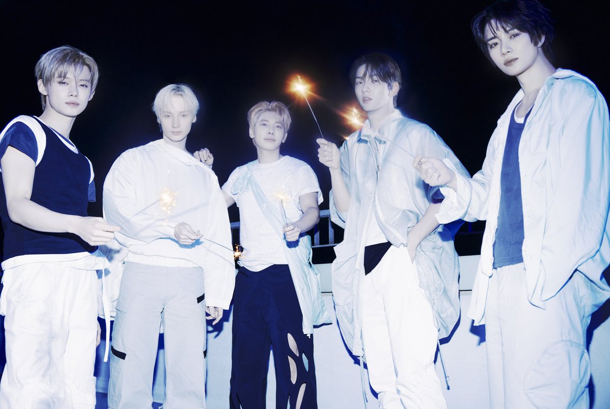 TXTintl_twt's tweet photo. セツナハナビ (Setsuna Hanabi) Group Concept Photo 'Sparks' – #TXT (1/2)

TXT SPARKS CONCEPT PHOTO 
#TXT_Sparks #セツナハナビ #Setsuna_Hanabi
#TOMORROW_X_TOGETHER https://t.co/OobETUpBVU