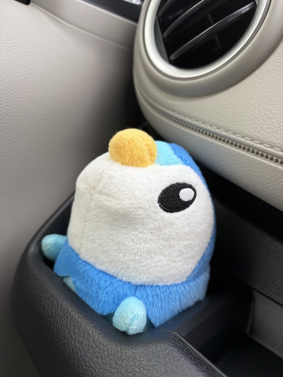 pi_angel_'s tweet photo. ドリンクホルダーにぴったりのポッチャマ

ポチャ〜🚙🐧💙

#ポケットモンスター #ポケモン https://t.co/Yg3fnPrDKp