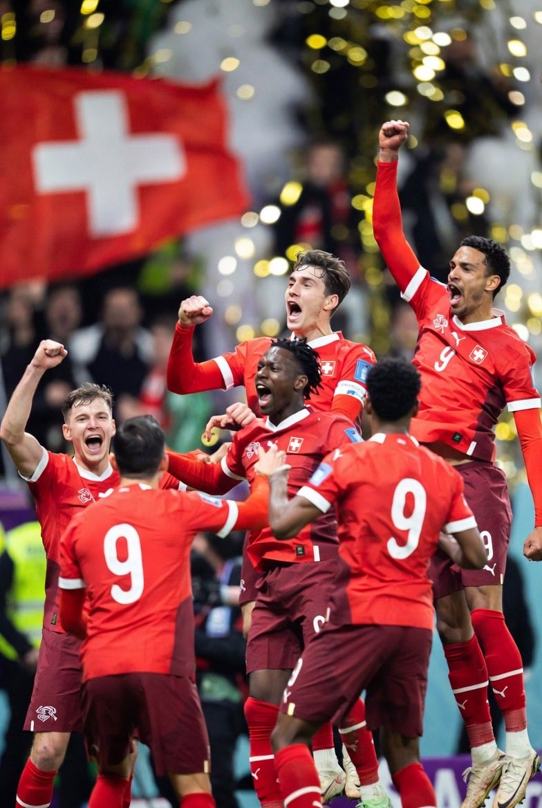 Inametb's tweet photo. Bravo la Nati ! 🇨🇭⚽
Quelle belle victoire, propre, solide et mérité. 
Allez les Rouges, on y croit jusqu’au bout ! 🔥
#Nati #SwissPower #AllezLaSuisse https://t.co/jZzVRUb08Z