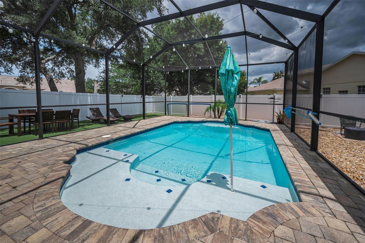 Revis1982's tweet photo. 7826 Roundelay Drive, New Port Richey, FL, 34654
3 bed | 2 bath 2546 Sq. Ft.
Active | 470000
https://t.co/Pr8zRnVRAa
Welcome to this beautifully maintained 3-bedroom, 2-bath pool home in the highly sought-after Rosewood at River Ridge community! Offering nearly 2,000 square... https://t.co/SrzRG8nXnf