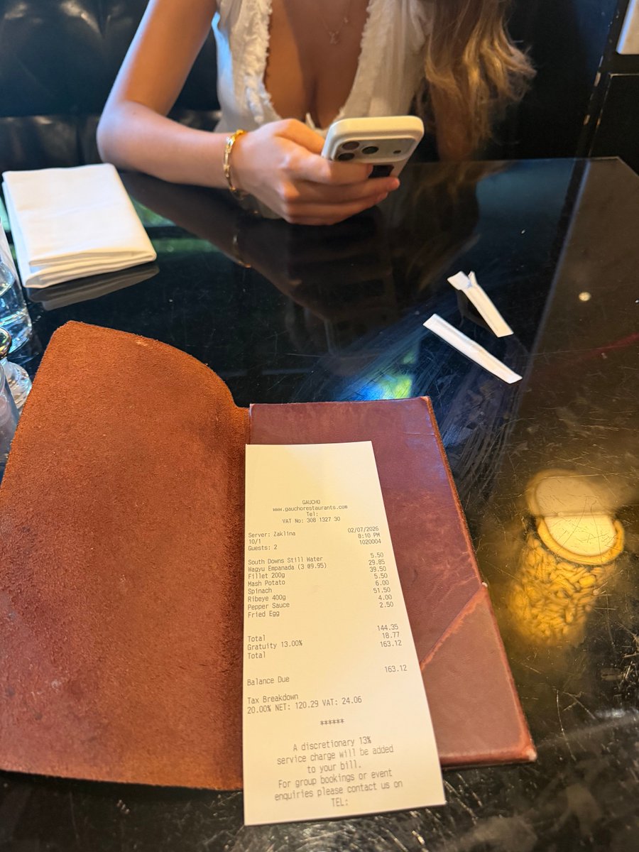 masterchad17's tweet photo. Yesterday’s dinner is on you. With a new model this time https://t.co/S0PzK9pNta