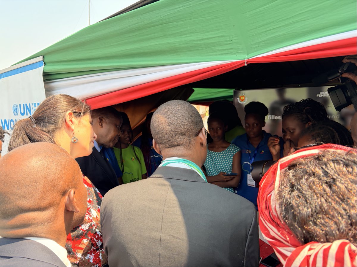 AGCCIAfrica_1's tweet photo. At #PANCOGEd2, #AGCCI girls showed that Africa’s digital future is already in motion.
Through robotics and coding, they demonstrated how girls’ skills, ideas and leadership can drive innovation and expand opportunities across the continent.
#AfricanGirlsCanCode https://t.co/V2F92kjbKC