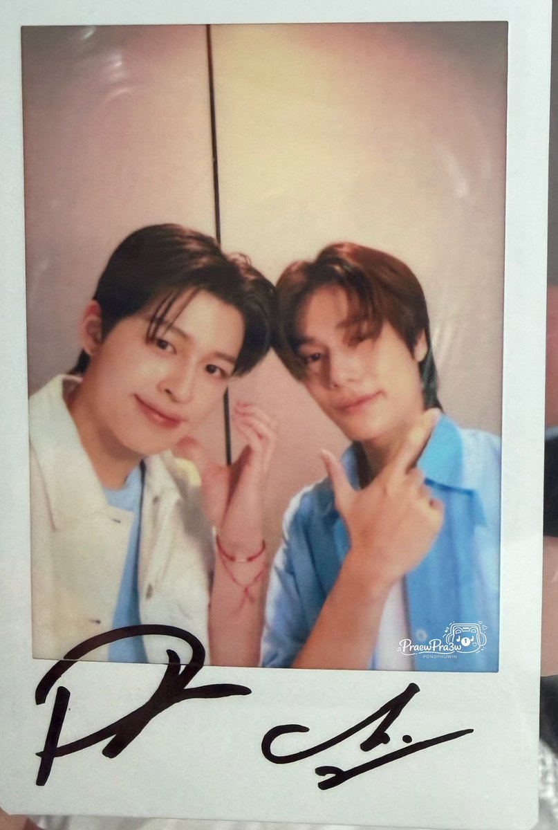 PraewPra3w's tweet photo. พึ่งได้แกะะะ 🫪🫪🫪🫣🫣🫣 #BootsAppxPondPhuwin https://t.co/SQydWohwLS