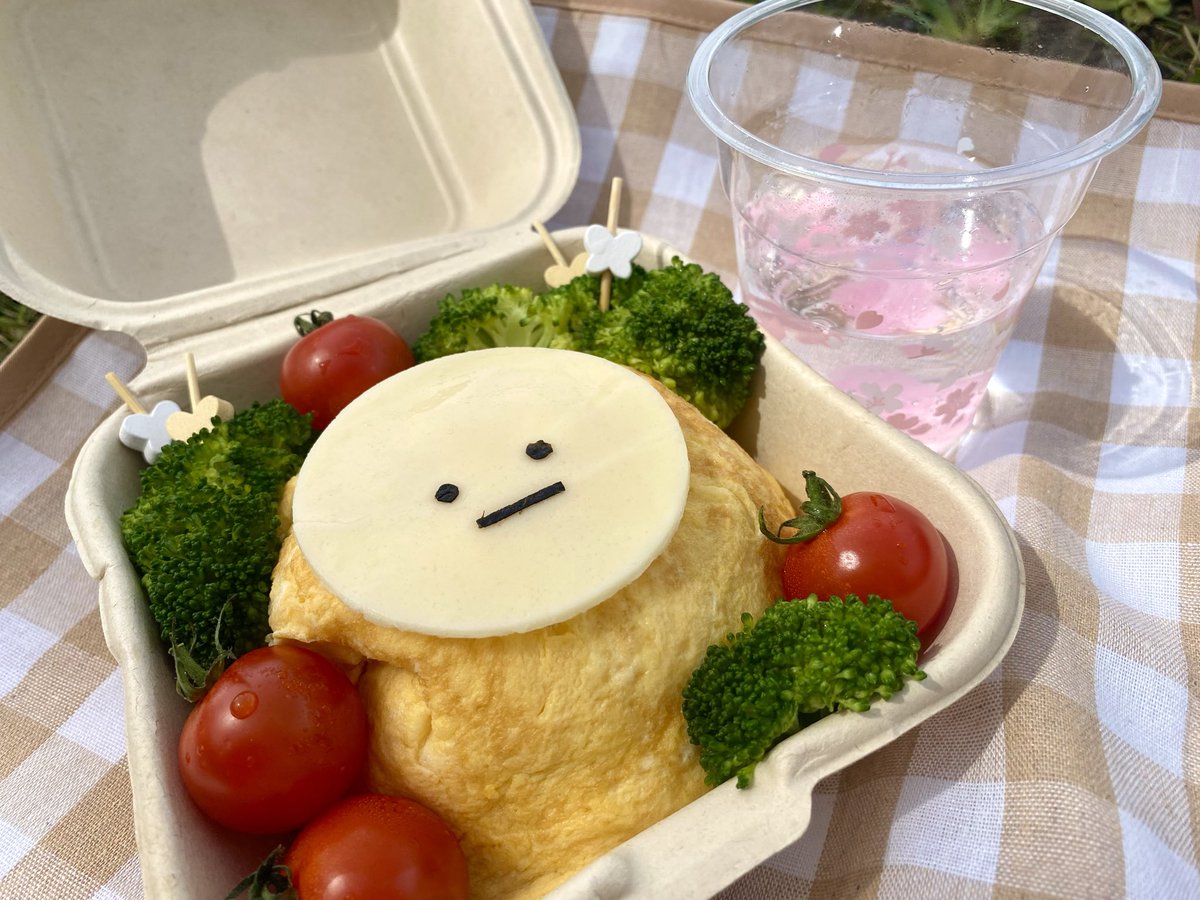 Lophiidae0530's tweet photo. 雪山チーズオムライス 🍳

#おでかけ子ザメ
#子ザメとまいにち https://t.co/FjTBPvJhmE