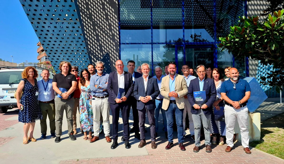 ZFCadiz's tweet photo. Interesante mesa redonda en el marco de #BlueCoreenRuta en @puertodemotril
Representantes de las empresas Anukys, Omawa @Omawa_HE, Randal Systems y Grupo La Caña @GrupoLCA han debatido sobre #innovación e #InteligenciaArtificial
#puertos #EconomíaAzul #ZonaFranca #Cádiz https://t.co/4BYkM8dQaQ
