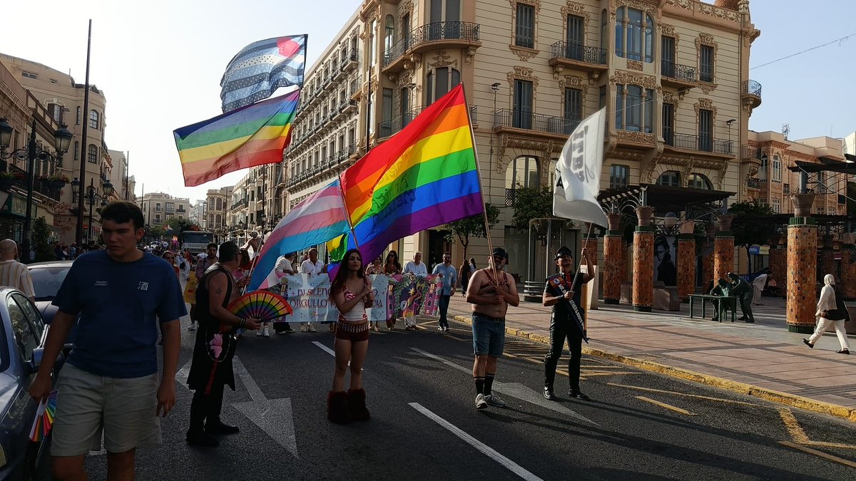 ILBSpain's tweet photo. 20JUN26
Melilla

ILBS caminó en la manifestación del Orgullo del Norte de África, nuestros socios Pablo, Daniel y David, acompañaron a Miguel, MrILBS26.
#WeAreFamily
ILBS was present at the North African Pride rally, our members Pablo, Daniel and David accompanied  MrILBS26. https://t.co/a2MnzXx8X8