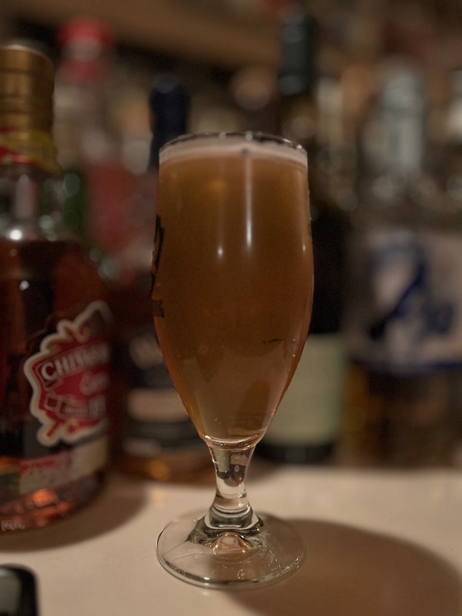 Bar_Bundaberg's tweet photo. 本日は、樽生・ソーンブリッジ ベガ トランスアトランティック IPA 7%（イングランド）を開栓致しました。
英国南海岸にあるブルワリーのハンドブリューとのコラボレーション、シトラスピールやタンジェリンオレンジ、ライチ、華やかなフローラルアロマが豊かに広がる、アメリカンスタイルのIPAです。 https://t.co/oNwbMISYmd