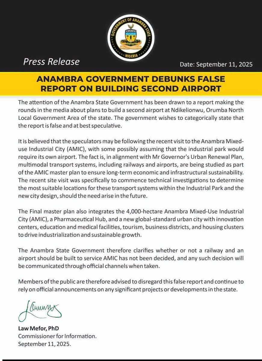 ChidiOdinkalu's tweet photo. After prolonged &amp; repeated official denial, it now turns out that @anambrastate_ is building a secret 2nd airport.

Despite the determined efforts of the govt to bully him, @kinslic is keeping them honest.🙏🙏 https://t.co/LmoexjpKxz
