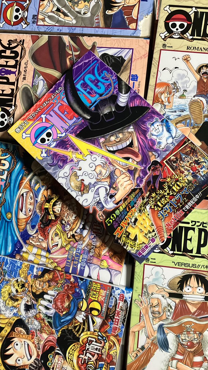 achabambi's tweet photo. ワンピースのカード欲しかったけど
書店で、ONE PIECE単行本買っても、
ランダム配布でルフィのカード貰えない可能性もあって一日枚数上限。
明日朝お店きてみるしかないって。
ファンは当日に読みたいので、セブンで買いました。すっごく面白かった
#メタキラカード 
#ONEPIECE
#ルフィ　
#ナツコミ https://t.co/Y9blSxmdBt