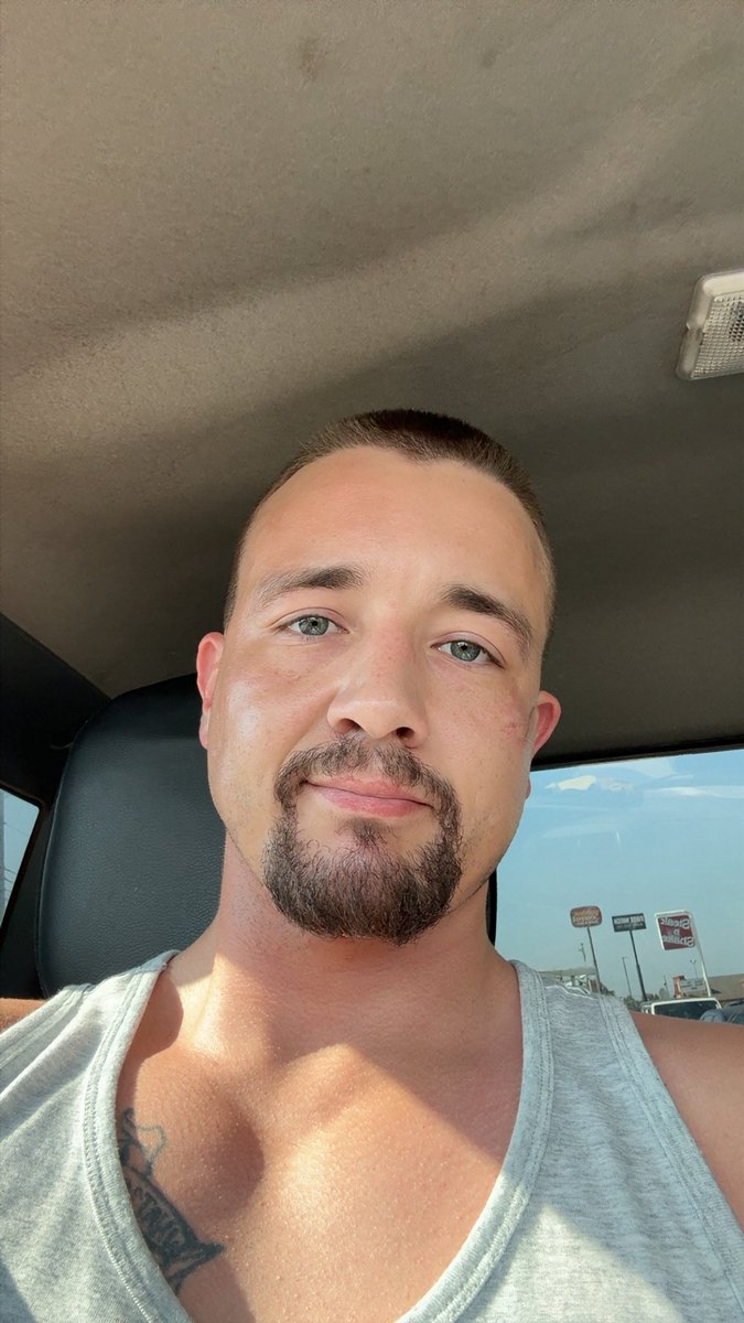 ThaRealTylerr's tweet photo. Let’s have some fun 😏 
#horny #bwc #sext #trade #fyp https://t.co/g1vKRZ2f1t