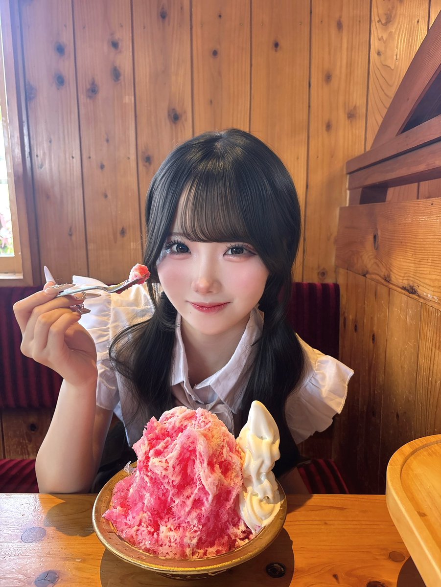 miona_10_17's tweet photo. 加工する時Meituの縮毛矯正使うと髪の毛ツヤツヤになるからおすすめ( UT ̫ T)ﾉ💮💕#PR https://t.co/SPLgi5NYDk