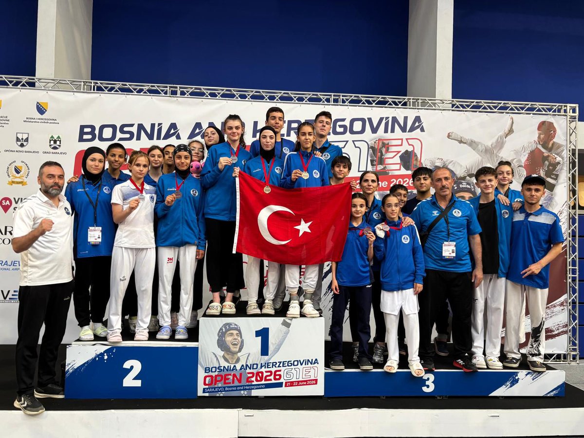 kocaelibld's tweet photo. Kağıtspor, şehrimizi sporun zirvesine taşıdı. 

Judodan boksa, karateden taekwondoya, atıcılıktan güreşe uzanan başarılarla sporcularımız, son iki haftada ulusal ve uluslararası organizasyonlarda kazandıkları madalyalarla Kocaeli’nin gururu oldu. 🇹🇷✨ https://t.co/SDfz9Vqiyy