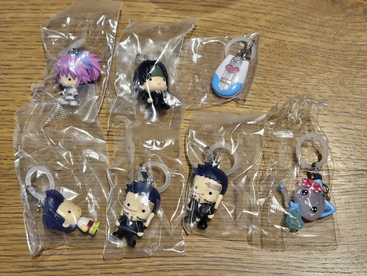 sza183ii's tweet photo. 【交換】HUNTER × HUNTER ハンターハンター めじるし アクセサリー  ガチャガチャ 平成ファンシーキャラクターズ プリキュア 

譲:画像一枚目(マチ、クロロ、レイザー、フランクリン、まじかるみゅーちゃん、カードコミューン キュアホワイト)

求:画像二枚目(ゴン、フェイタン)

出先のためID無し
⬇ https://t.co/BfnYwEfs3S