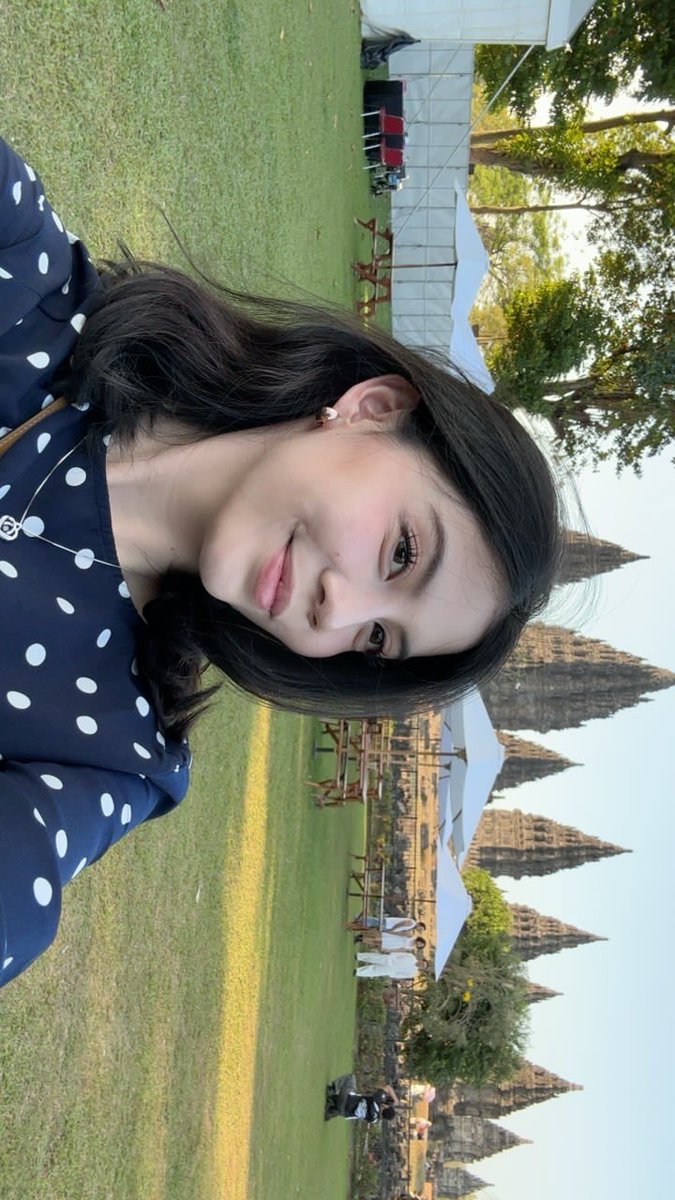 urshinesun_'s tweet photo. woi, cantik bgt cewe pacar gweh!!! https://t.co/kADwjYKOJO