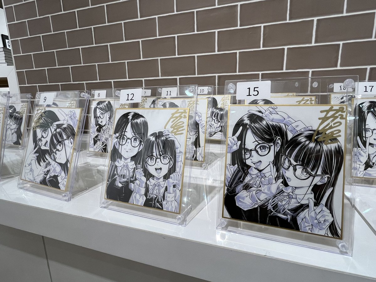 📣ミニ色紙販売は7/4・7/5✨ ＼ ガガイモ個展「黒縁美人」OSAKA 大人気