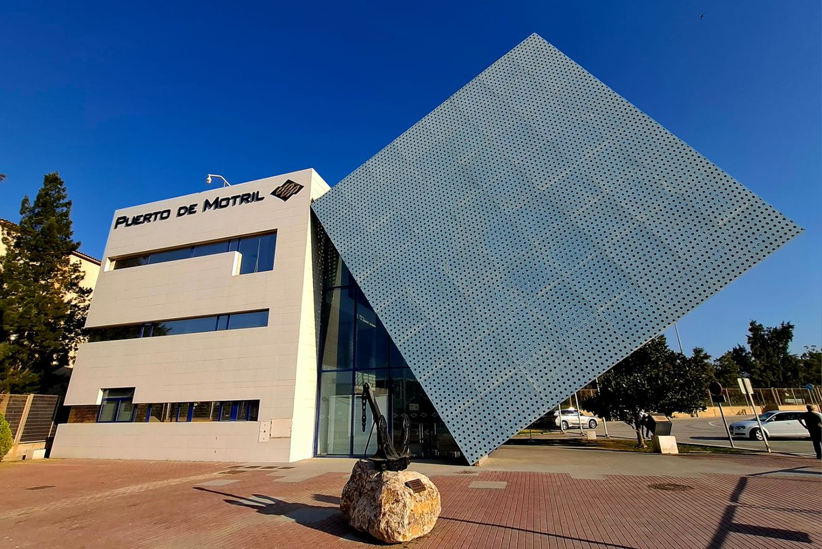 ZFCadiz's tweet photo. Interesante mesa redonda en el marco de #BlueCoreenRuta en @puertodemotril
Representantes de las empresas Anukys, Omawa @Omawa_HE, Randal Systems y Grupo La Caña @GrupoLCA han debatido sobre #innovación e #InteligenciaArtificial
#puertos #EconomíaAzul #ZonaFranca #Cádiz https://t.co/4BYkM8dQaQ