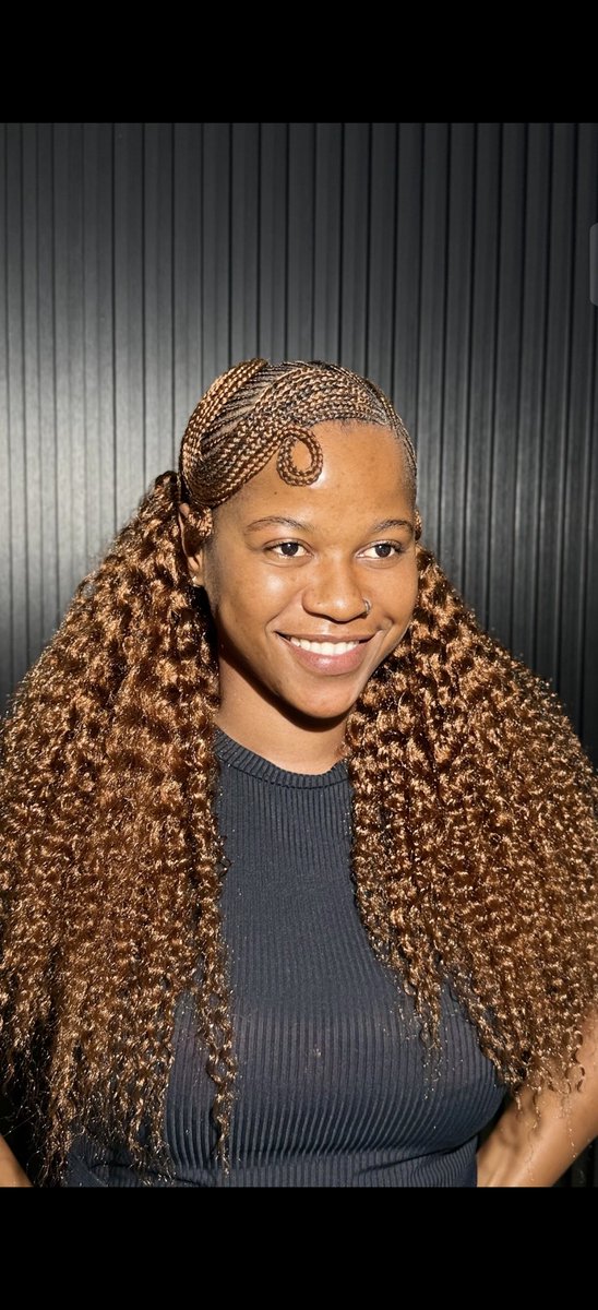 Tattoedredflag's tweet photo. Precision,Patience,Perfection. ✨
Some hairstyles don't just change your look  they change your energy. 🤎
Kuzipa Hair Studios understood the assignment. 🔥
#Braids #HairGoals #ProtectiveStyles https://t.co/AwKFrzgToN