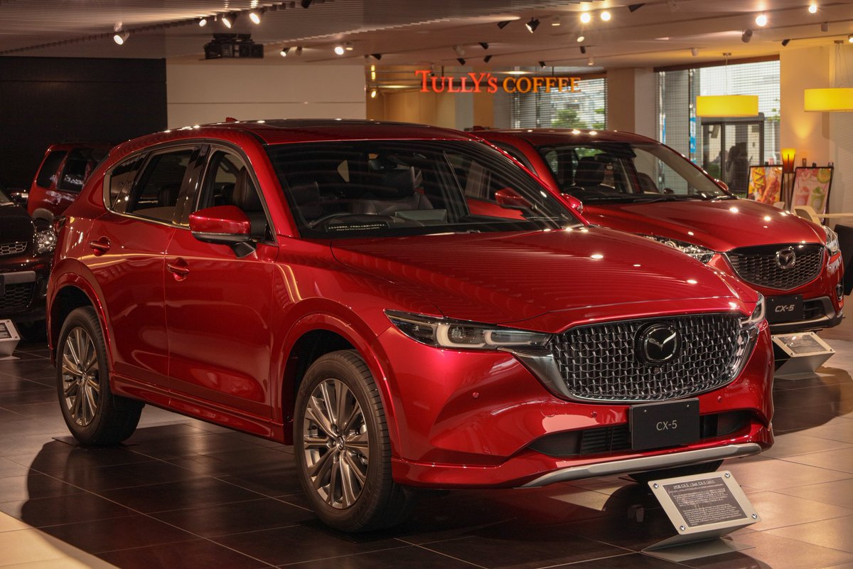 LY_BPFP's tweet photo. マツダ本社ロビー

マツダトリビュート
マツダ CX-7
マツダ CX-5 KE
マツダ CX-5 KF https://t.co/YOWOoP59MV