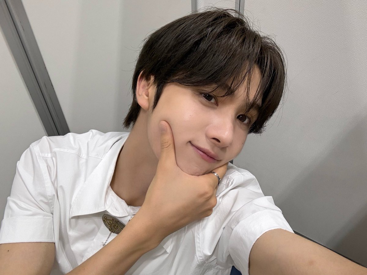 youngjaellery's tweet photo. [🌟] 260703 ‘불찌빵재✊😉✊’ WEVERSE UPDATE [1/2]

🐶: the full episode of our gangneung trip is going up today at 8:30!! 

#TWS #투어스 #영재 #YOUNGJAE https://t.co/qzz68p9KdV
