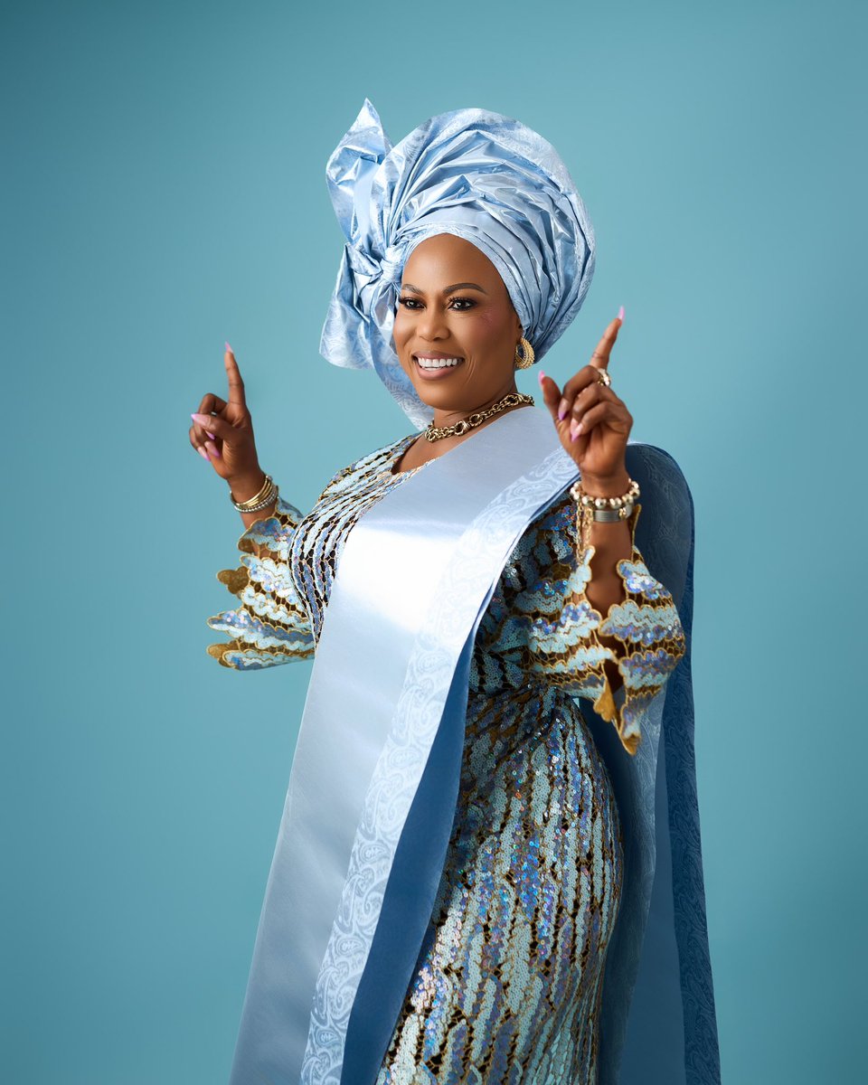 pascalimageries's tweet photo. YEYE OLAMIDE HAASTRUPP @60 ✨

May this month be as beautiful as these portraits and as joyful as the smiles they hold. ❤️

Photographed by yours truly 🩵🩵 https://t.co/pFwOBTFNQE