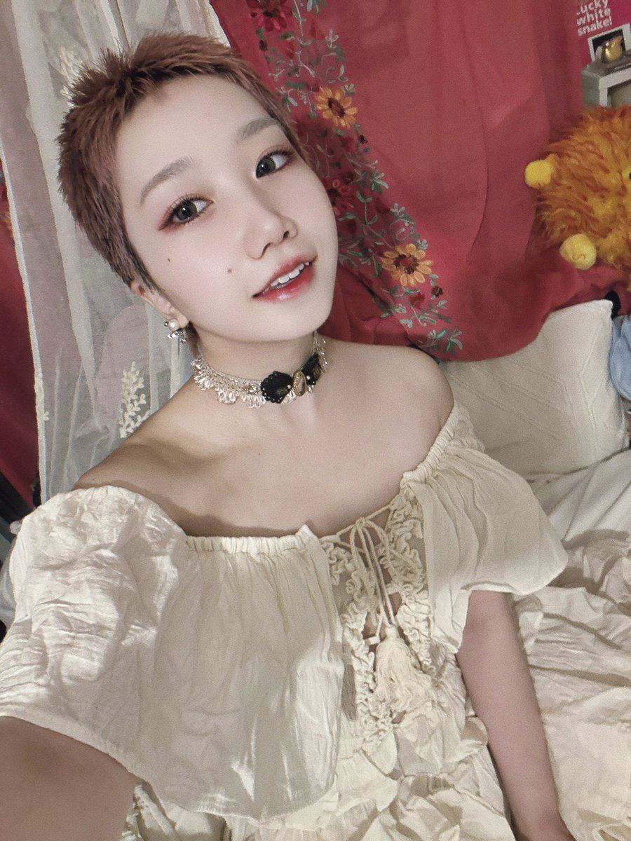 335neo's tweet photo. めちゃ髪切った、夏なので🌞 https://t.co/4BUP8frqY3