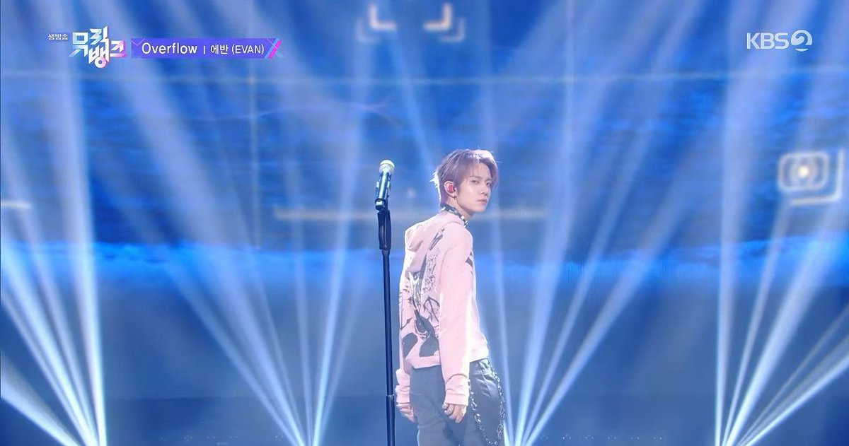 LHSGlobalTeam's tweet photo. [📸] MUSICBANK | 260703

#EVAN Just Performed 𝗥𝗜𝗗𝗘 𝗢𝗥 𝗗𝗜𝗘 and 𝗢𝗩𝗘𝗥𝗙𝗟𝗢𝗪 in Music Bank Today!

#EVAN #에반 @h_evva_n @evan_officialJP https://t.co/bCYjMnVOsE