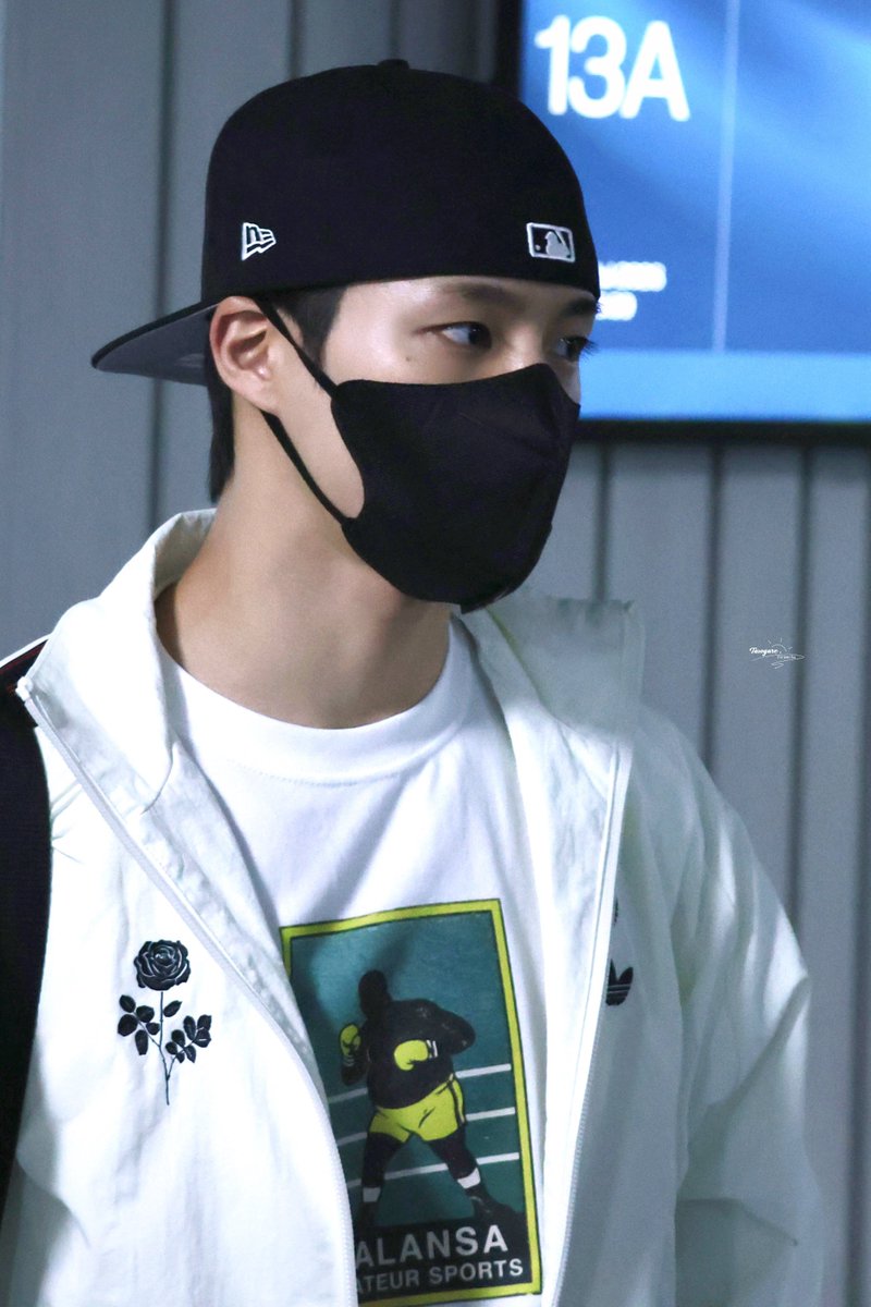 justdoitjj's tweet photo. 260703 [PREVIEW] ICN 🛬 CGK #JENO &amp; #JAEMIN at Soekarno-Hatta Int. Airport (Both Sides Fansign &amp; Fanmeetin in Jakarta)

Arrived safely~ welcome, rest well &amp; have fun!!🤩

#재민 #제노 #NCT #NCTDREAM #NCTJNJM https://t.co/lG1Og9jCV5
