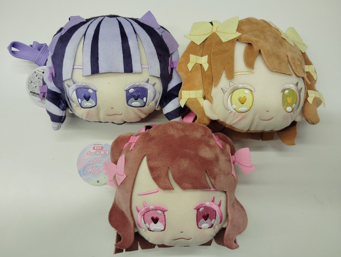 kbooks_idol's tweet photo. 【おすすめ情報】
アイドル館にて買取中の
#iLiFE! #きゅるりんってしてみて
#AVAM #夜光性アミューズ ですが
移転リニューアル後の【7月11日】より
販売の方も開始いたします❣️
買取大大大募集中です!
ぜひ池袋アイドル館まで!
#kbooks https://t.co/KnjsirkvN4