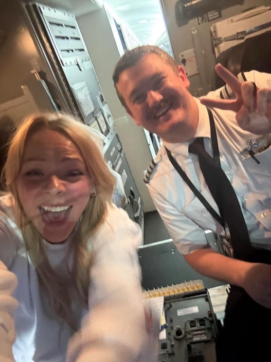 investorMM's tweet photo. 【話題】嵐で長時間遅延した米航空機、諦めず待った女性(20代)が「乗客たった1人」の貸切フライトを勝ち取ってしまう

■🇺🇸アメリカ（2026年6月下旬）
・激しい嵐で欠航や大遅延が相次ぐ中、粘り強く待ち続けた女性

・他の客が全員諦めた結果、小型機にまさかの「乗客1人」で離陸へ

・機体が軽すぎて重心が狂うため、客席に大量のサンドバッグ（重り）を積んで飛ぶ超レア事態に

■神対応
・CAさんが1人のためだけに爆笑しながら安全デモを実施

・機長も着陸後にコックピットを案内してくれる特別待遇で大満足の旅へ
