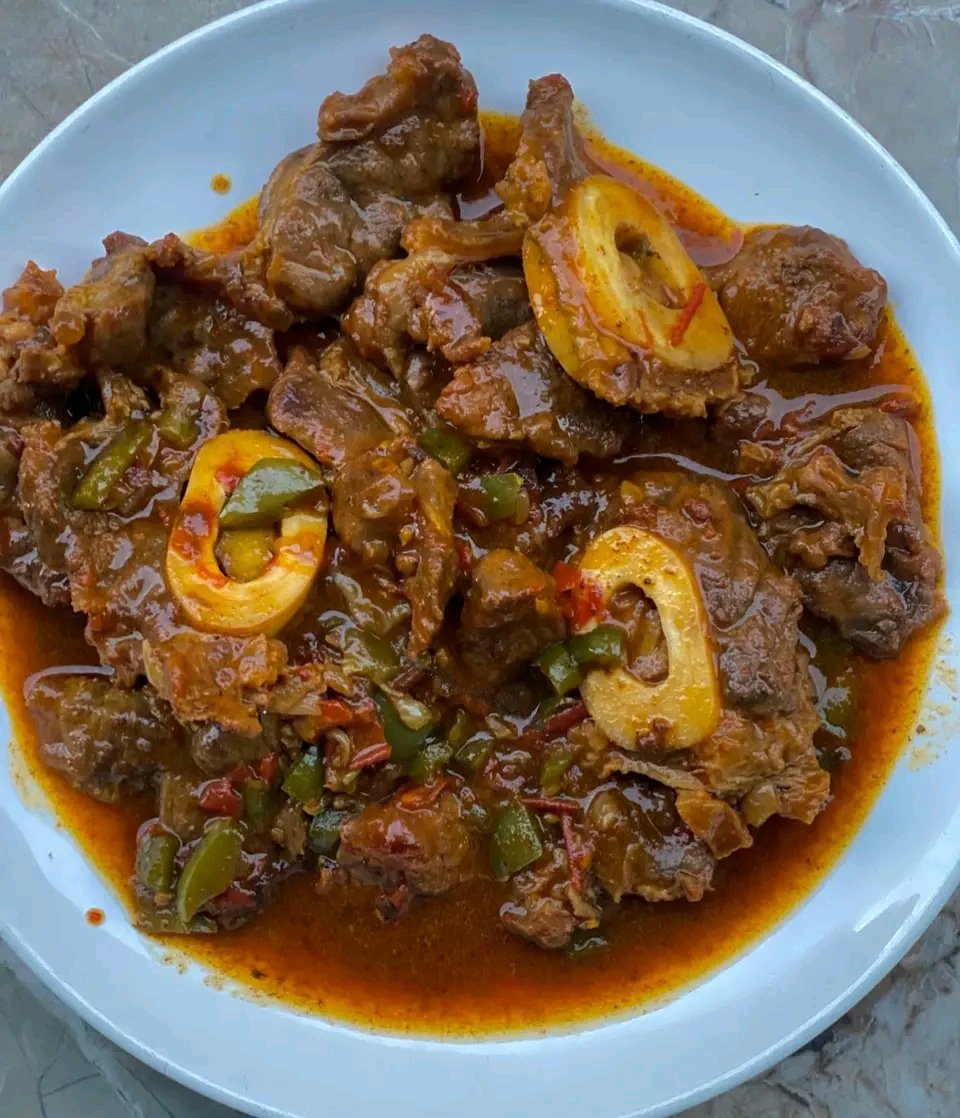 exposeke's tweet photo. Only hot pepper 🌶️ what else would you add, ugali or spaghetti ? 😋 https://t.co/hisZW5nUv9