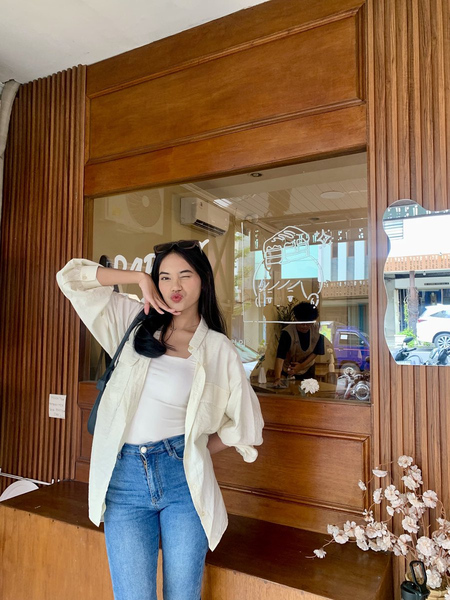masitazza's tweet photo. ke sana lagi ga sihh!!! happy bgt di sana https://t.co/oP3pif907z