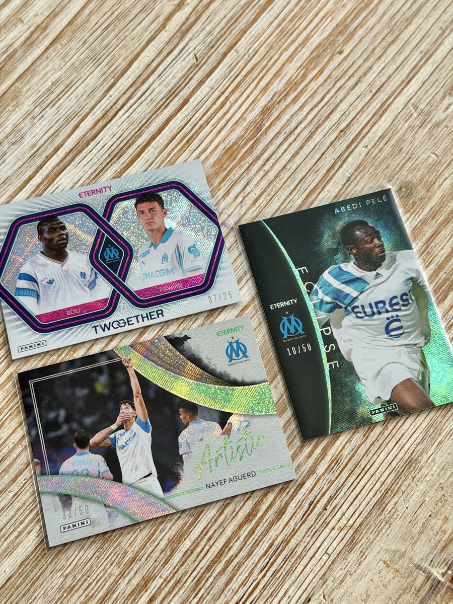 Foxse7en's tweet photo. J’ai voulu me faire une nouvelle boîte 😬
Voici ce que j’ai eu :
De l’Aubam, de l’Igor 🥰 , Abedi et bon… le duo Boli / Pavard…putain il fait mal au cul celui là 🥲 quelle idée
#OM #Eternity @panini_france https://t.co/jXPdlGWO1V