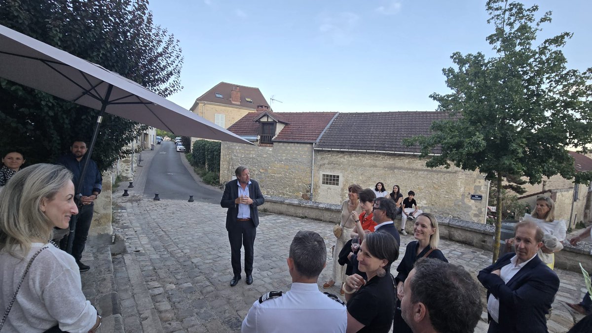 CPME95's tweet photo. [Retour sur le Festival d'Auvers-sur-Oise - 01.07.2026] 🎼 

À l'invitation de la FFB Val d'Oise (95), Laurent PILLARD a eu le plaisir de participer à  une soirée exceptionnelle organisée dans le cadre du Festival  d'Auvers-sur-Oise, au Château d'Auvers.

https://t.co/gVQTxtryBR https://t.co/mkedfxwq3k
