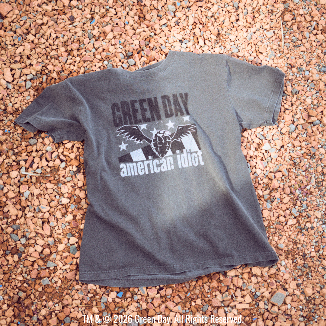 GOOD_ROCK_SPEED's tweet photo. GREEN DAY Collection.

時代を変えたパンクロックの空気を、
グラフィックTシャツという形で。

ヴィンテージライクな風合いと、
日常に馴染むシルエットで仕上げました。