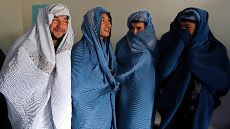 QJ_77fb's tweet photo. @ArmalBelton @Reuters Pictures of women who lost their lives in Afghanistan due Pakistan’s strikes. https://t.co/OvdSGhszgt