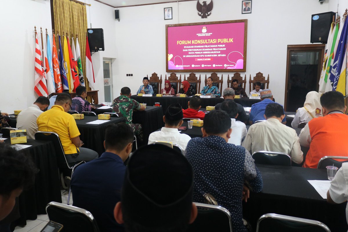 KpuJepara's tweet photo. #TemanPemilih…
KPU Kabupaten Jepara mengonsultasikan standar pelayanan kepada publik di aula Kantor KPU Kabupaten Jepara, Kamis (2/7/2026). 

@KPU_ID 
@KPU_Jateng 

#KPUMelayani
#KPUJepara https://t.co/NE1Z1dWrTt