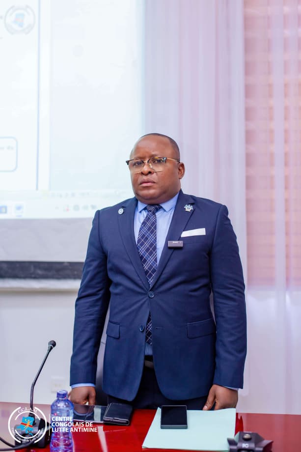 JohnWickot's tweet photo. #RDC: Le Coordonnateur National du #CCLAM Emmanuel #LOKINU séjourne à Kisangani avec le VPM de l'intér @shabani_lukoo pour une réunion sécuritaire des 5 prov. issues de la grande orientale. Kisangani reste l'épicentre des enjeux explosifs depuis la violente guerre de 6 jours. https://t.co/2C188SmntC