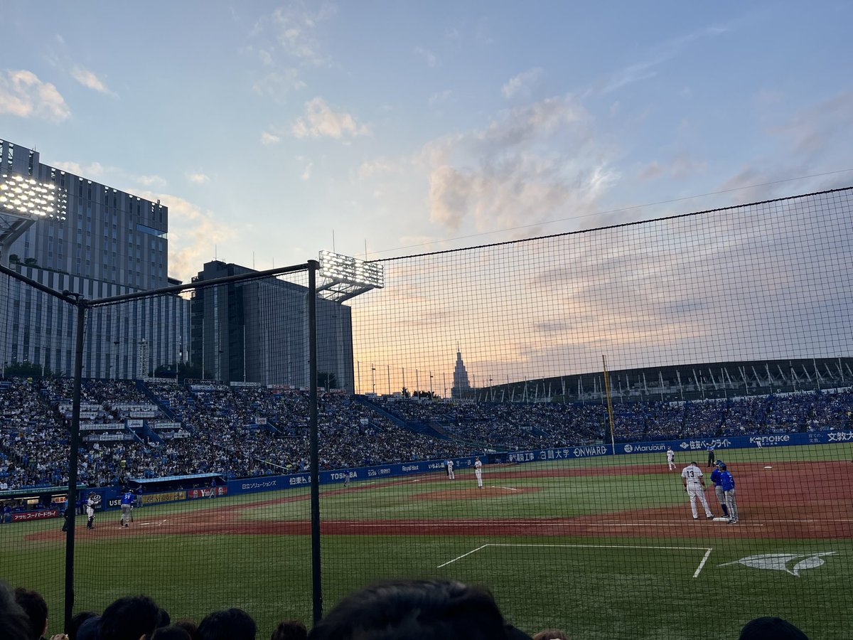 dende_sleepy's tweet photo. 神宮居酒屋 https://t.co/u5DtQvMUIL