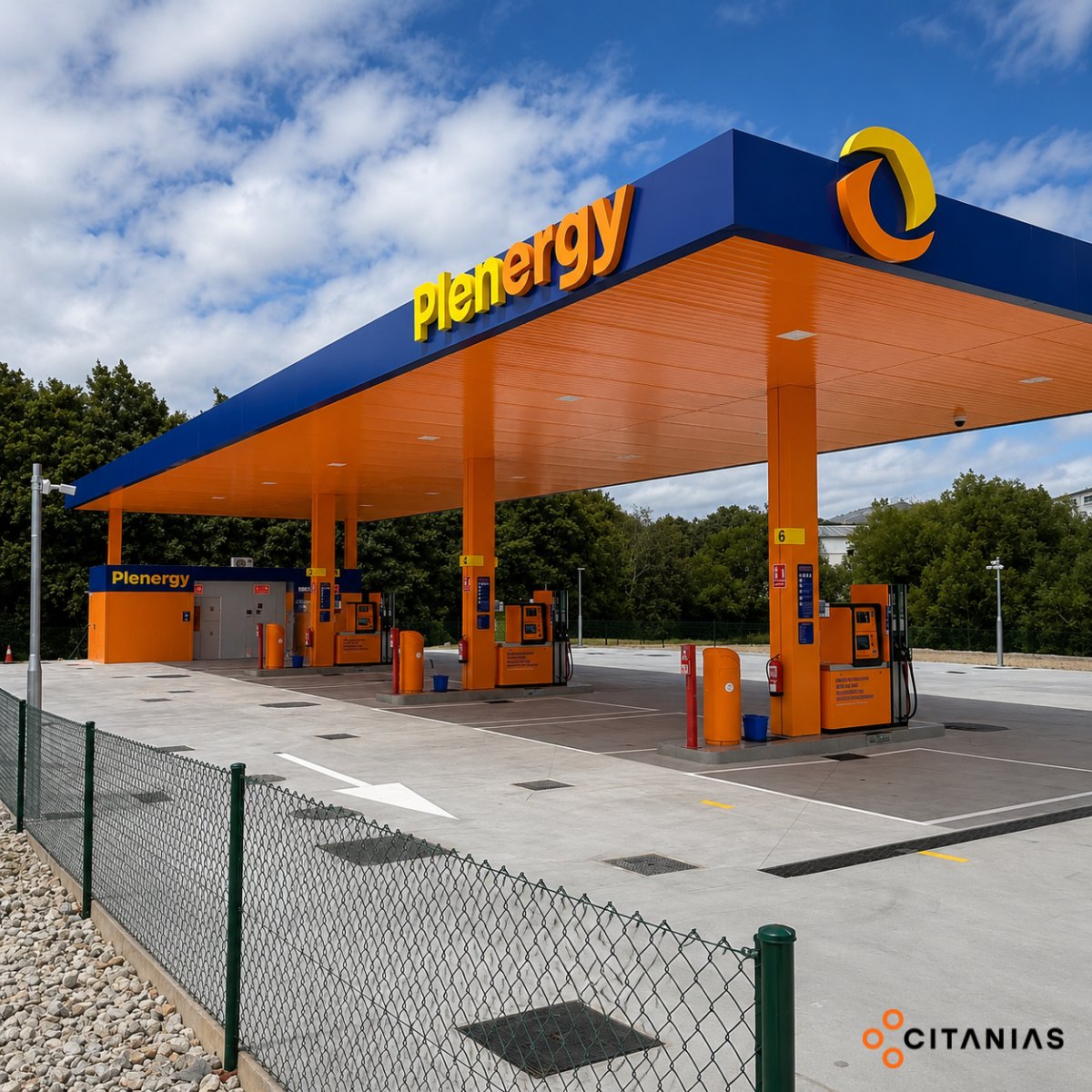 CITANIAS_'s tweet photo. ⛽ La nueva estación de servicio de Culleredo ya está operativa. @CITANIAS_ ha construido para @plenoil esta nueva estación, ejecutada de forma ágil e incorporando punto de recarga para vehículos eléctricos y nuevas soluciones técnicas.
#CITANIAS #LaConstructoraDeModa🧡 https://t.co/F3CM9kMduK